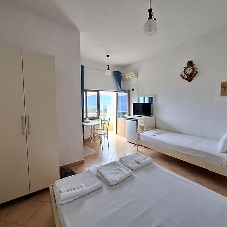 Hotel Sirena Radhimë Εξωτερικό φωτογραφία