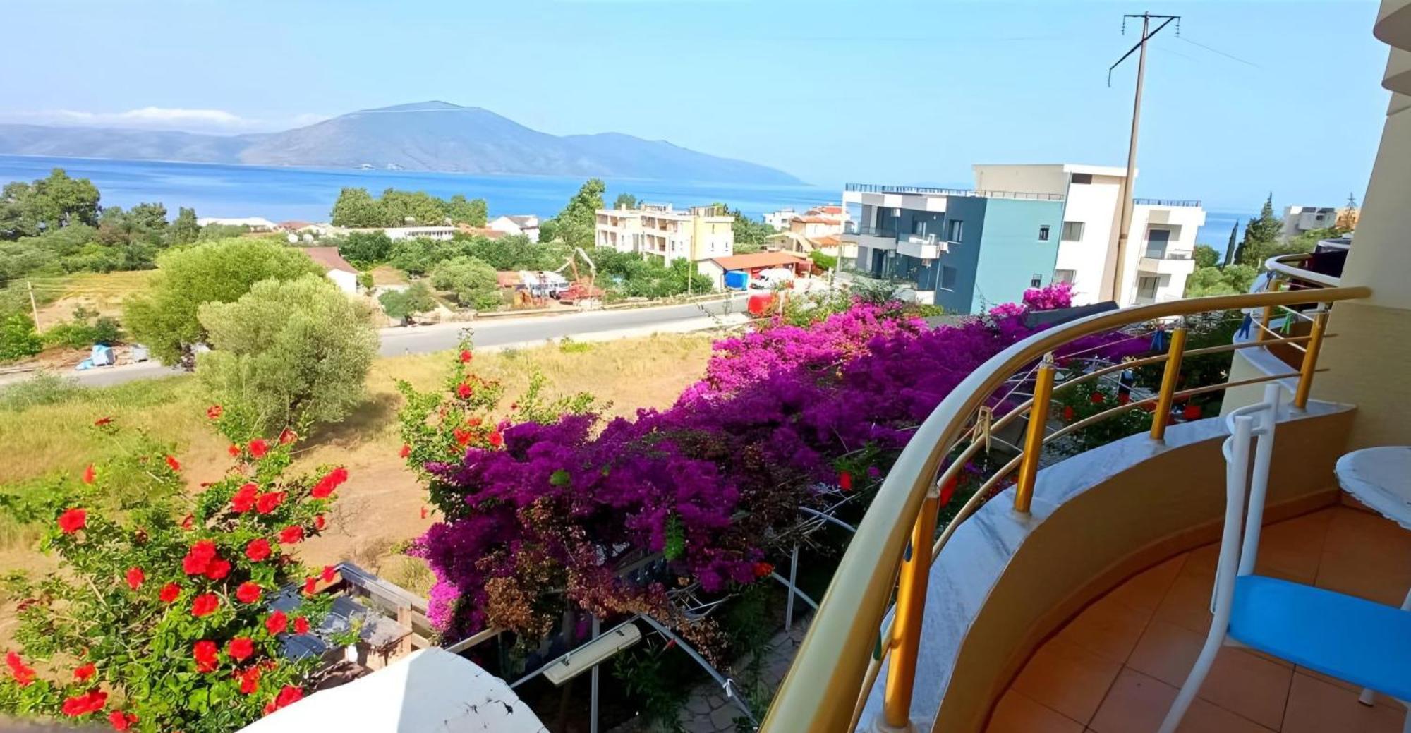 Hotel Sirena Radhimë Εξωτερικό φωτογραφία