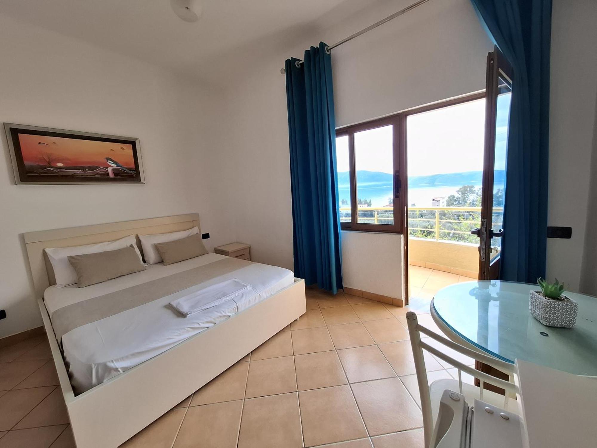 Hotel Sirena Radhimë Εξωτερικό φωτογραφία