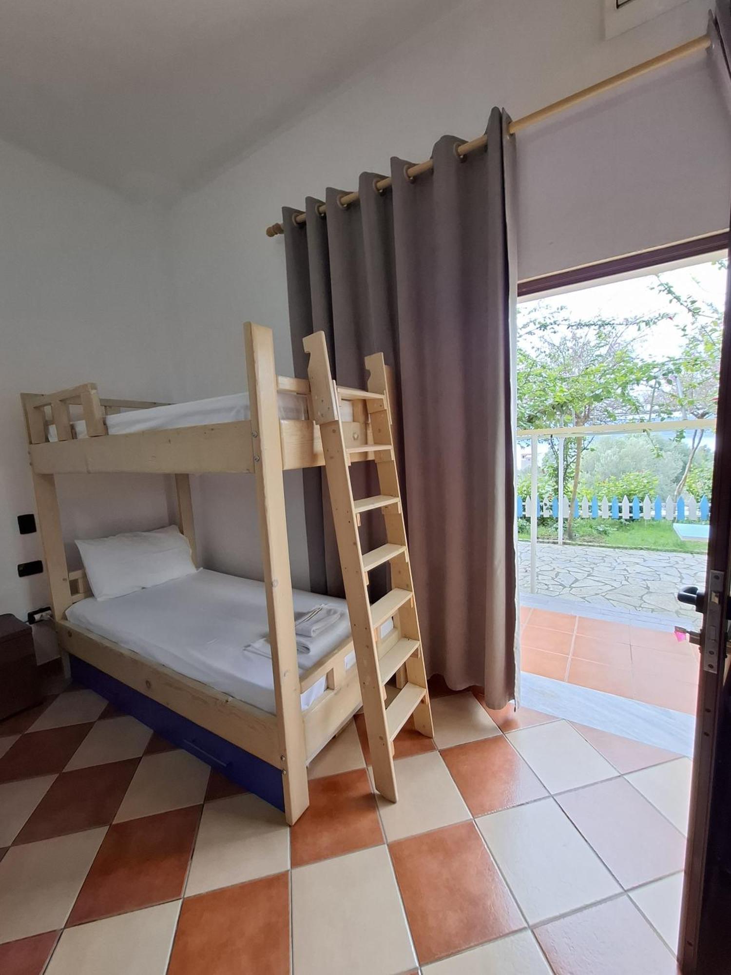 Hotel Sirena Radhimë Εξωτερικό φωτογραφία
